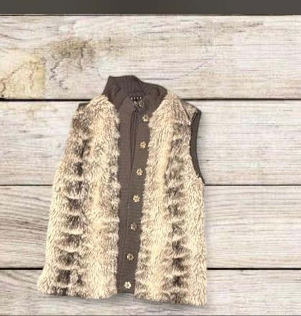 Revue Women's Brown Faux Fur and Knit Button-Front Vest Size Small